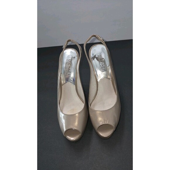 Michael Kors Women's Beige Patent Leather Slingback Peep Toe Heel Used size 6M - Picture 3 of 8